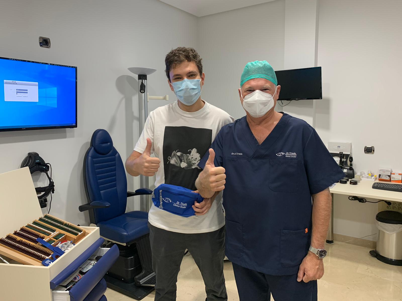 Francisco, con gafas desde los 4 años. Ahora…